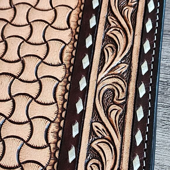 Country Western Floral Tooled Geometric Leather Rodeo Wallet Rawhide Buck Stitch - Picture 4 of 7